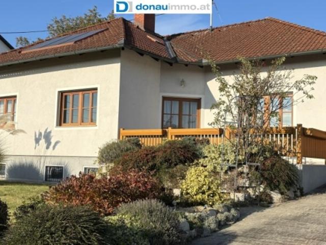 Charmantes Einfamilienhaus Bungalow in eine der besten Lagen von Leonding, 4,5 Zimmer, Garten, Terrasse, Garage