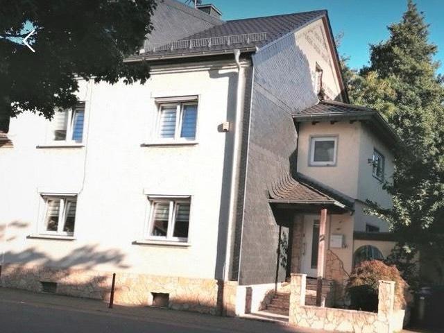 Charmantes Einfamilienhaus einseitig angebaut zentral in Merzig
