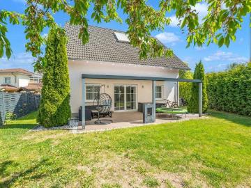 Charmantes Einfamilienhaus in Berlin Rosenthal mit Garten, Terrasse und gehobener Ausstattung