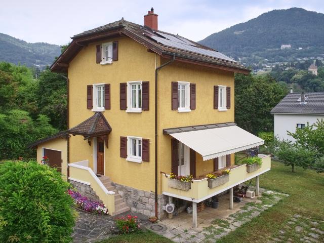 Charmantes Einfamilienhaus in einer grünen Umgebung