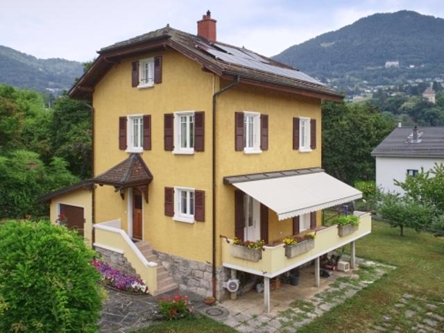 Charmantes Einfamilienhaus in einer grünen Umgebung