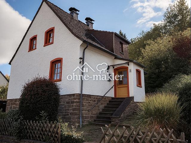 Charmantes Einfamilienhaus in Hanglage + Panoramablick Jünkerath