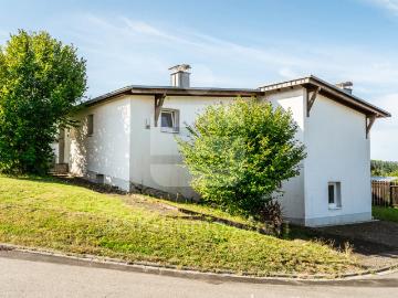 Charmantes Einfamilienhaus in Raubach Ihr neues Zuhause im Grünen!