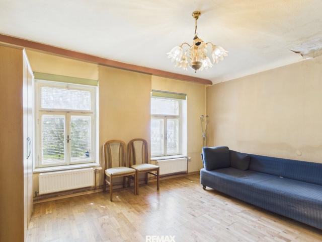 Charmantes Einfamilienhaus in Riedenthal, 3 Zimmer, 80,9 m², Sanierungsbedürftig, 249.000 €