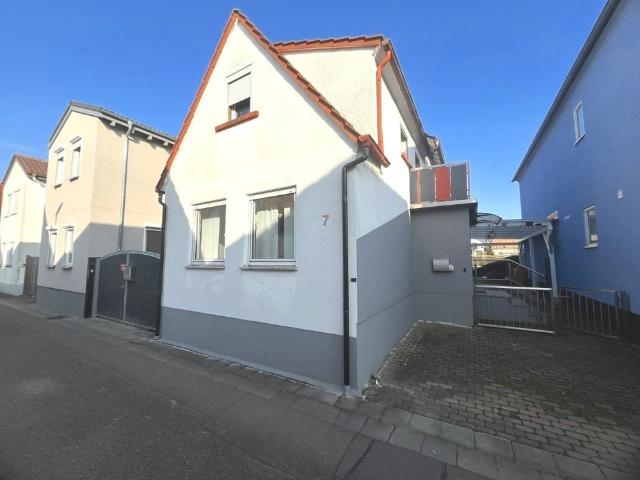 Gemütliches EFH mit kleinem Innenhof und Stellplatz – perfekt für 1–2 Personen in Rülzheim