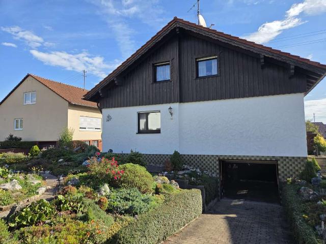 Charmantes Einfamilienhaus mit besonderem Charakter und liebevoll gepflegt