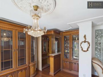 Charmantes Einfamilienhaus mit Garten, Pool und Garage in Großjedlersdorf