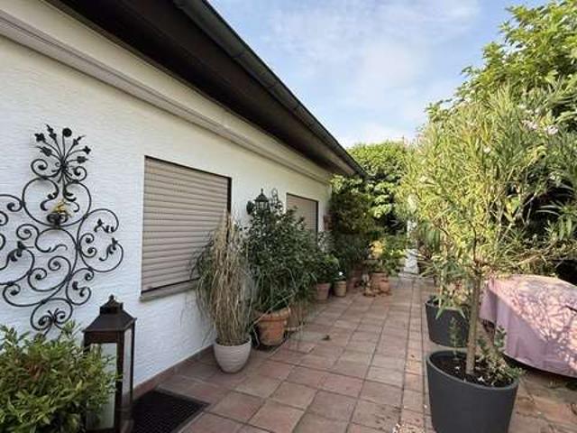 Charmantes Einfamilienhaus mit gemütlichem Wohnambiente und idyllischem Garten