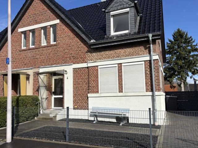 Charmantes Einfamilienhaus mit Gestaltungspotenzial in Alsdorf