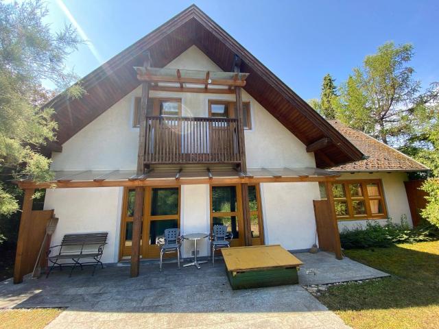 charmantes Einfamilienhaus mit gr. Garten und Biotop mit Erweiterungsmöglichkeit in ruhiger Lage von 1220 Wien