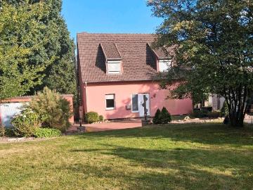 Charmantes Einfamilienhaus mit großzügigem Grundstück