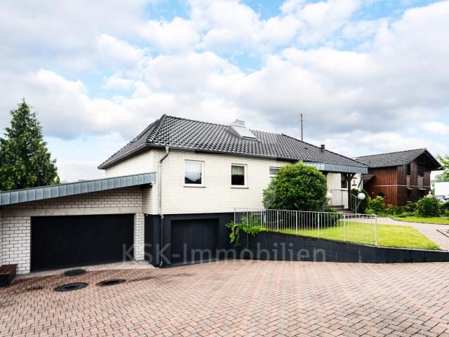 Charmantes Einfamilienhaus mit hochwertiger Ausstattung und großem Grundstück!