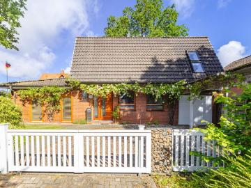 Charmantes Einfamilienhaus mit individuellem Charakter in ruhiger Wohnlage von Hude