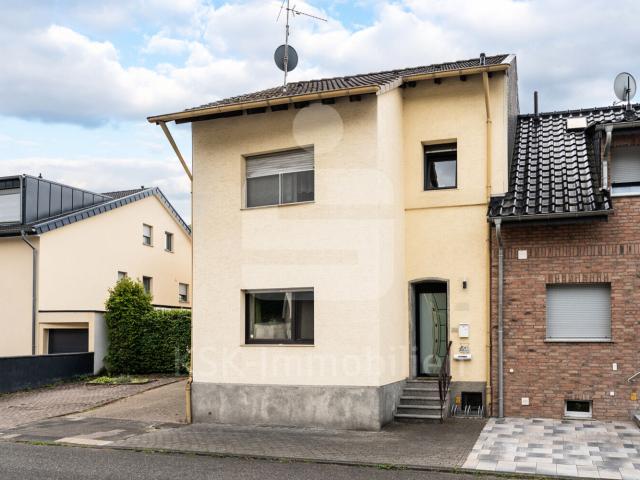 Charmantes Einfamilienhaus mit idyllischem Garten in Quadrath Ichendorf!