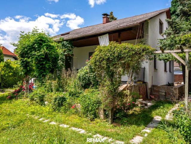 Charmantes Einfamilienhaus mit idyllischem Garten!
