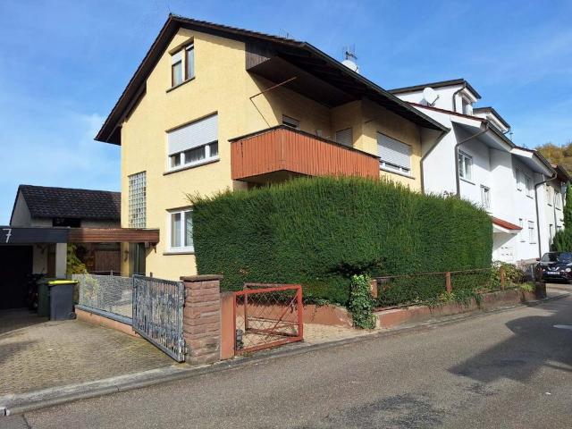 Charmantes Einfamilienhaus mit Nebengebäude und Garten