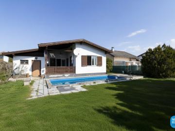 Villa zum Verkauf in 2604 - Schwimmbad