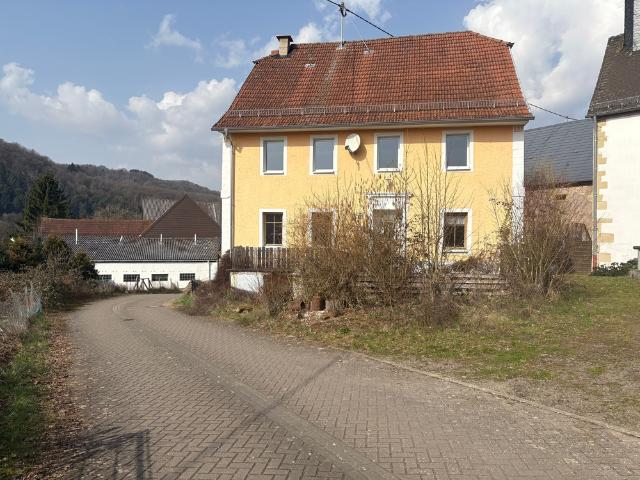 Charmantes Einfamilienhaus mit Privatsphäre und Naturanschluss