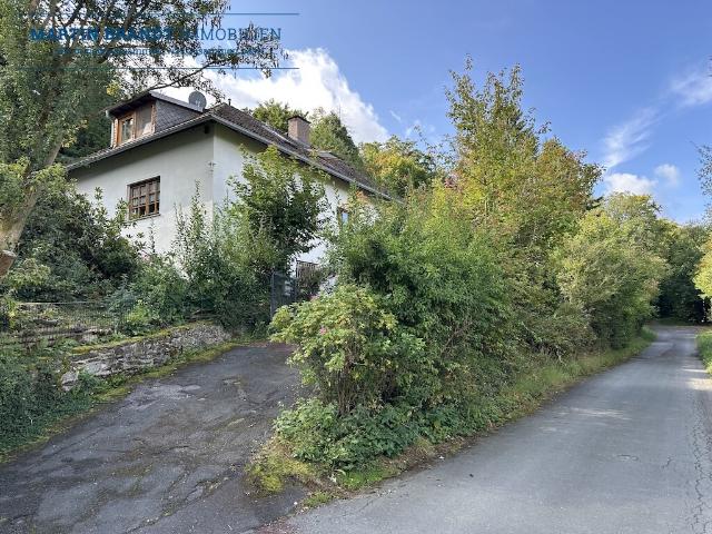 Charmantes Einfamilienhaus mit Waldgrundstück ca. 1.958 m² in Traumlage von Waldems Niederems