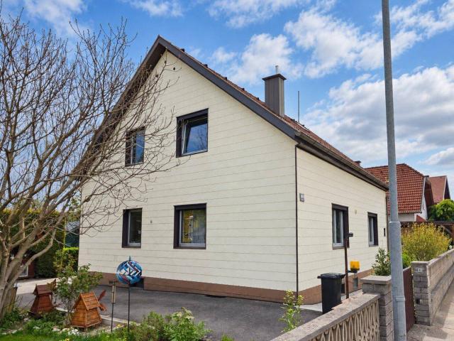Charmantes Einfamilienhaus mit wunderschönen Garten in Neunkirchen Kattinger AU