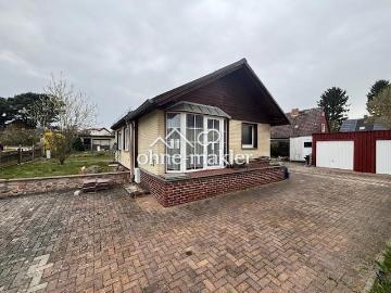 Bohnsdorf, Germanenplatz - Garten