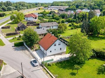 Charmantes Einfamilienhaus – renoviert und bezugsfertig auf 600 m² Grund