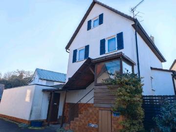 Charmantes Einfamilienhäuschen m. Garten, Terasse u. Doppelgarage
