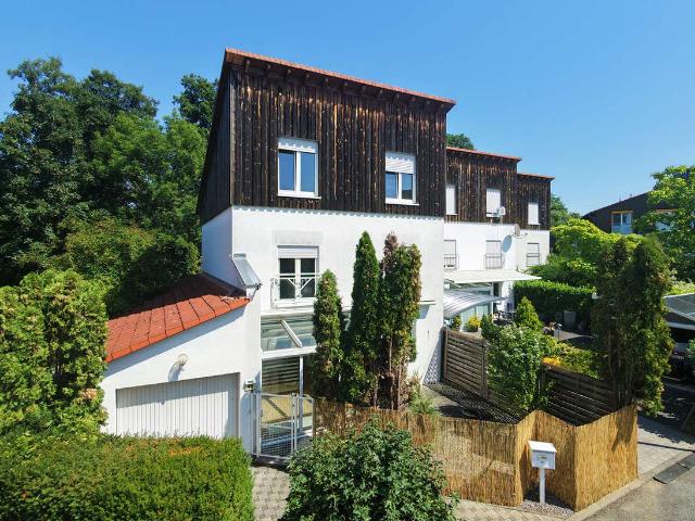 Charmantes Familienrefugium am Bachlauf – Ruhige Randlage mit perfekter Anbindung