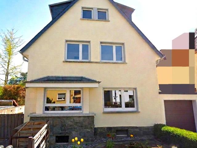Charmantes, freistehendes Ein Zweifamilienhaus frei ab sofort