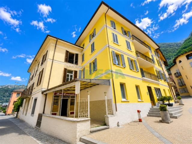 Charmantes, grosses Tessiner Haus im hübschen Dorfkern, mit Seesicht