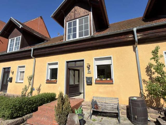 Charmantes & großzügiges Reihenhaus mit Garten in der Idylle