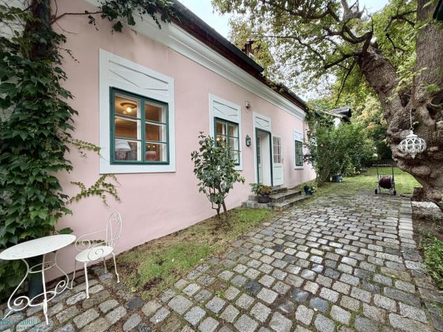 Charmantes Haus in einem Grünen Innenhof