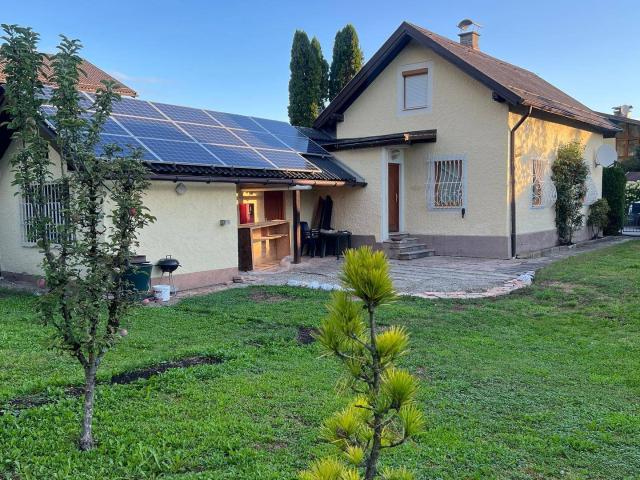 Charmantes Haus in ruhiger Lage mit viel Garten