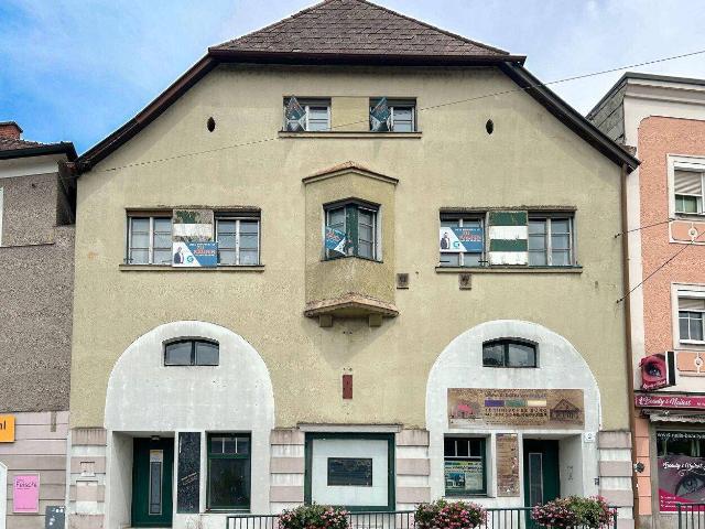 Charmantes Haus mit großem Potenzial in begehrter Lage nahe Schloss Ebelsberg