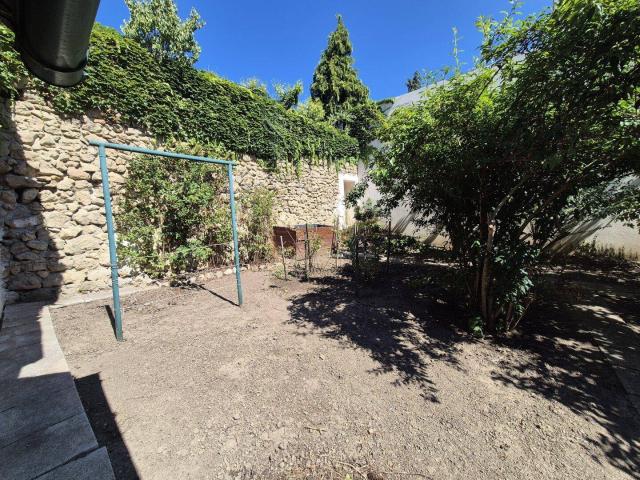 Charmantes Haus mit Innenhof Garten in zentraler Lage in Zistersdorf – Erweiterungspotential!