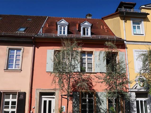 Charmantes Hinterhaus mit Dachterrasse im Herzen der Altstadt!