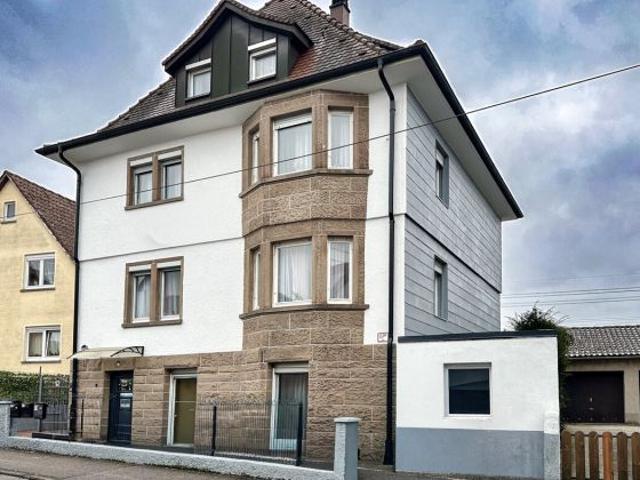 Attraktives Mehrfamilienhaus – zeitnah verfügbar