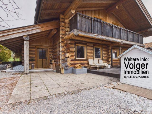 Charmantes Holzblockhaus mit gemütlicher Ferienwohnung