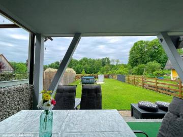 CHARMANTES KLEINES HAUS! Ruhelage mit Garten und Grünblick!