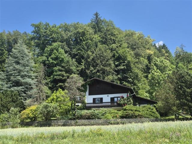 Charmantes Landhaus mit traumhaftem Panoramablick, Wellnessbereich und idyllischem Naturgrundstück im Norden von Graz