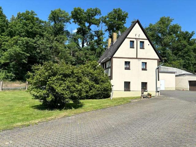 Charmantes Landhaus mit großem Grundstück – ideal für Tierhaltung & Selbstversorgung