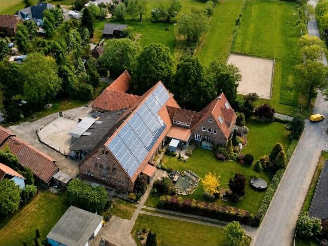 Charmantes Landhaus mit Hofanwesen ideal für Pferdehaltung