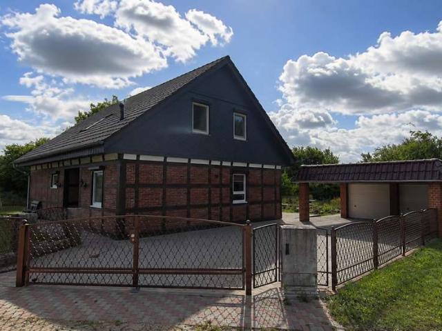 Charmantes Landhaus auf idyllischem Grundstück