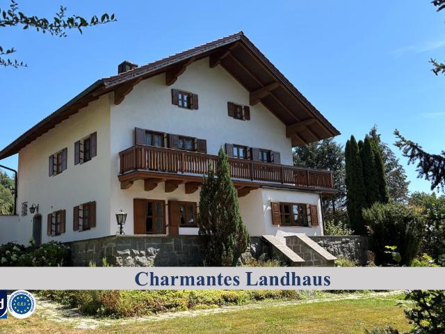 Sonniges Landhaus mit weiterem Bauplatz