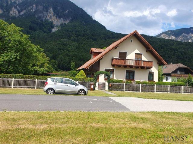 Charmantes Landhaus in Reichenau a.d. Rax, 5 Zi Garten, 2 Garagen, 440.000 €