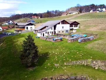 Charmantes Landhaus inmitten der Thermenregion mit viel Potential !