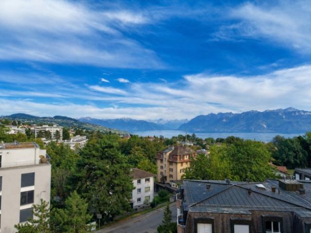 Charmantes Penthouse Studio mit Blick auf den See