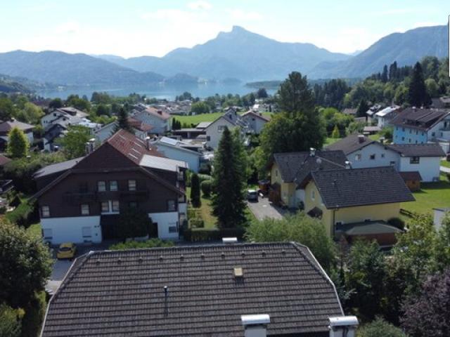 Charmantes Reiheneckhaus in Mondsee, 5 Zimmer, Garten, Balkon, Garage, 2.290. €/Monat