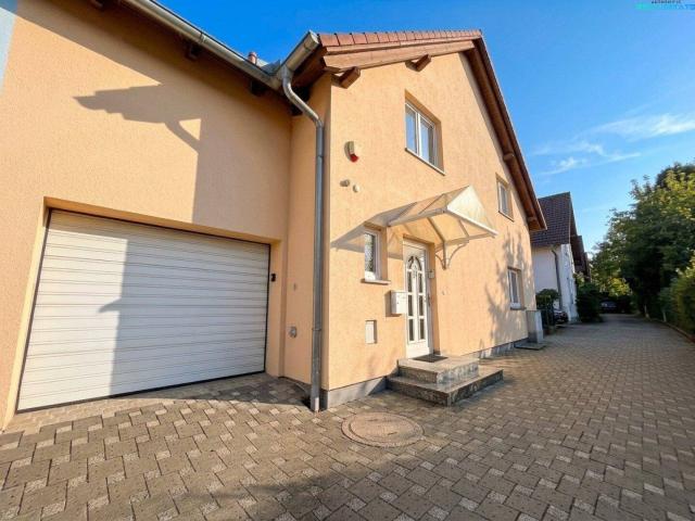 Charmantes Reihenhaus in Wolkersdorf mit Garten, Terrasse, Garage – 4 Zimmer, 120m²!