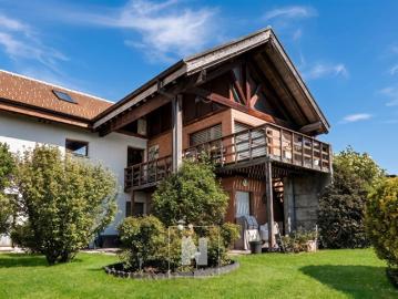 Doppelhaus zum Verkauf mit 4,5 Zimmern in Arzier Le Muids – 131 m², Garten und offener Blick